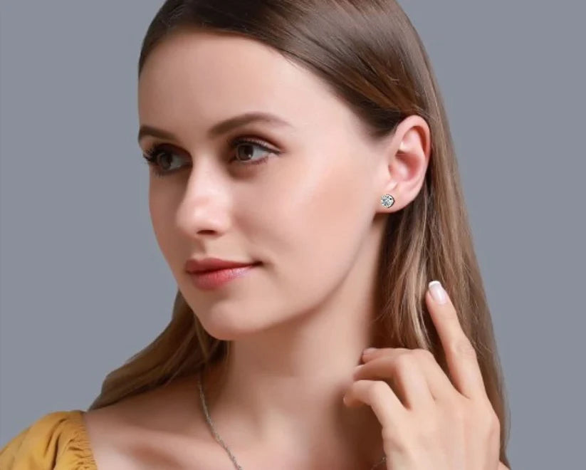 Aurelia Round-Cut Diamond Solitaire Stud Earrings