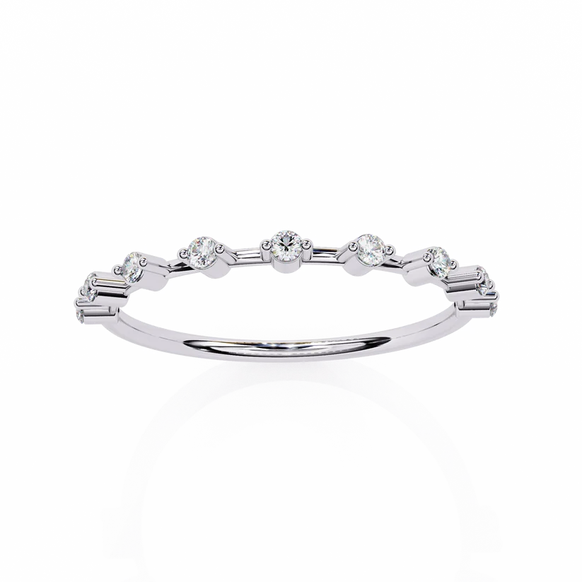 Elegant Diamond Station Gold Band Ring