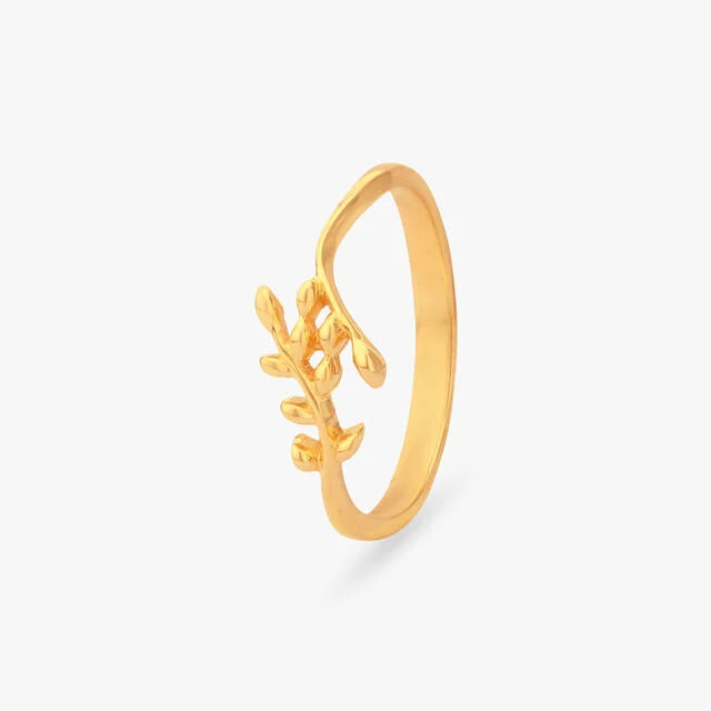 Aurelia Botanical Vine Gold Ring