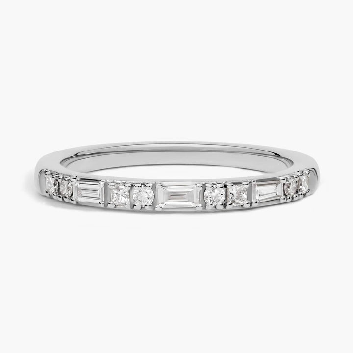 Dot Dash Diamond Ring in Yellow Gold / Rose Gold / White Gold