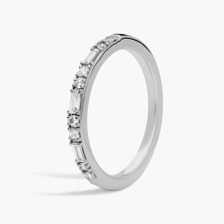 Dot Dash Diamond Ring in 10k/14k/18kGold (1/4 ct. tw.)