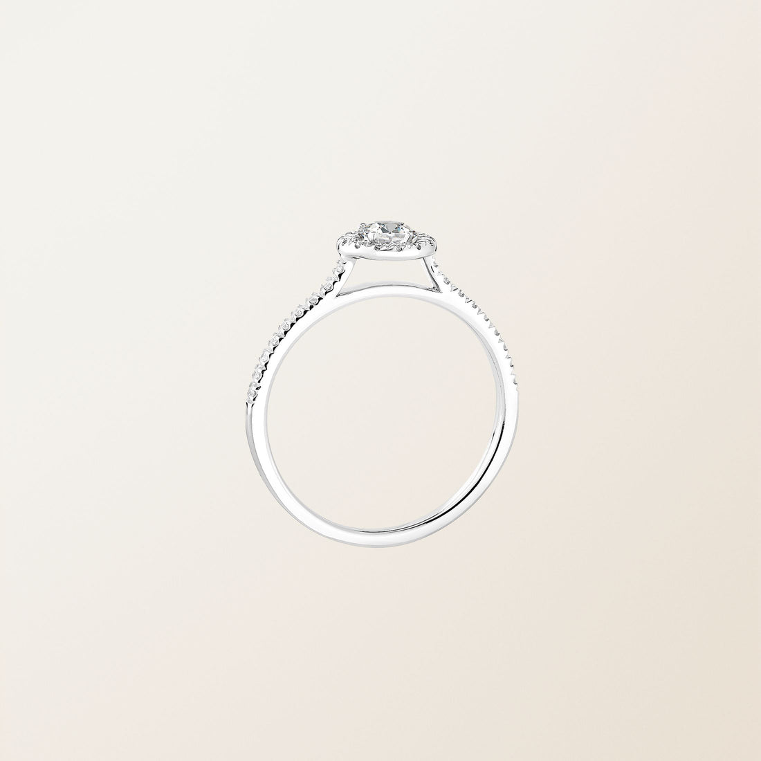 Auréole — Round Halo Diamond Engagement Ring