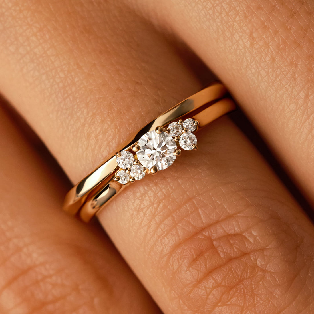 Twisted Möbius Infinity Wedding Band in Rose Gold
