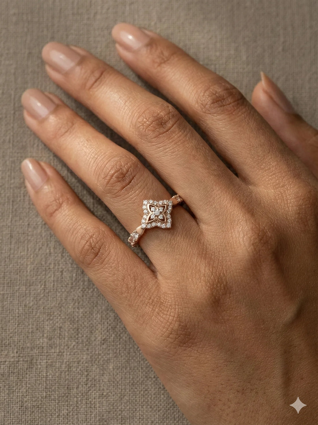 Élan Fleur Diamond Ring