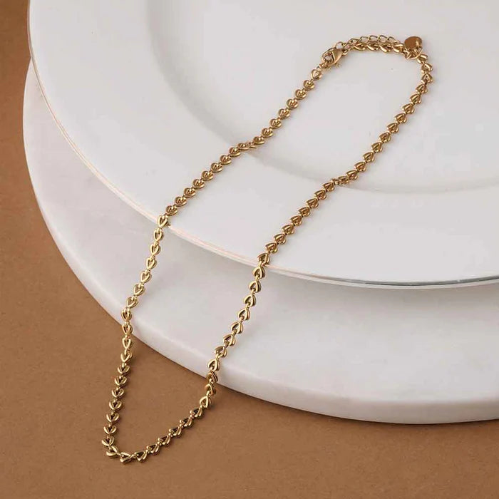 Heart Link Chain Necklace in 10K / 14K / 18K Yellow Gold