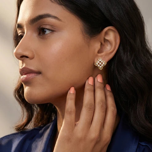 Structural Clover Round Diamond Earrings
