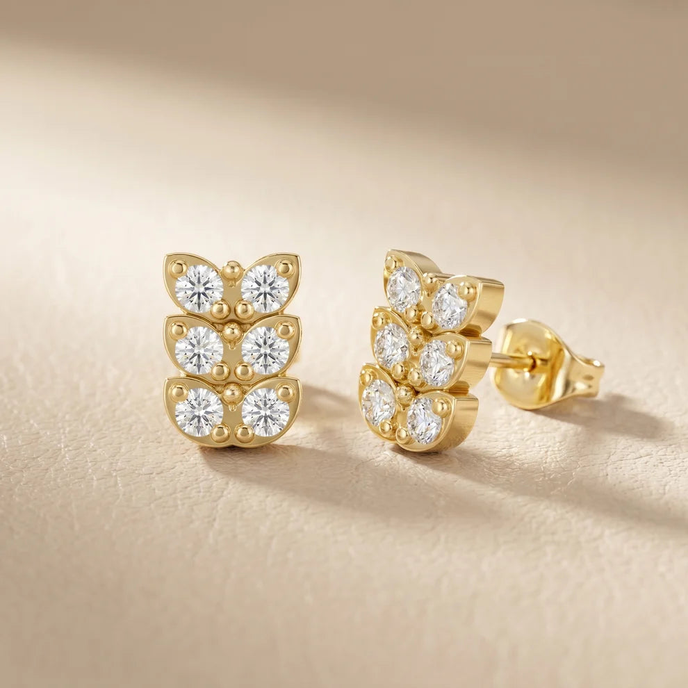 Verona Scallop Round Diamond Earrings