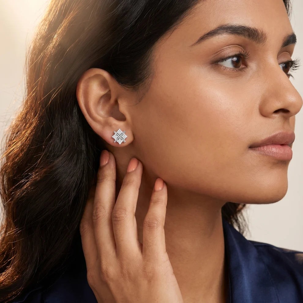Quadra Star Round Diamond Earrings