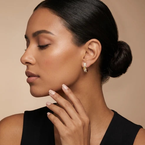 Wave Crossover Round Diamond Huggie Hoop Earrings