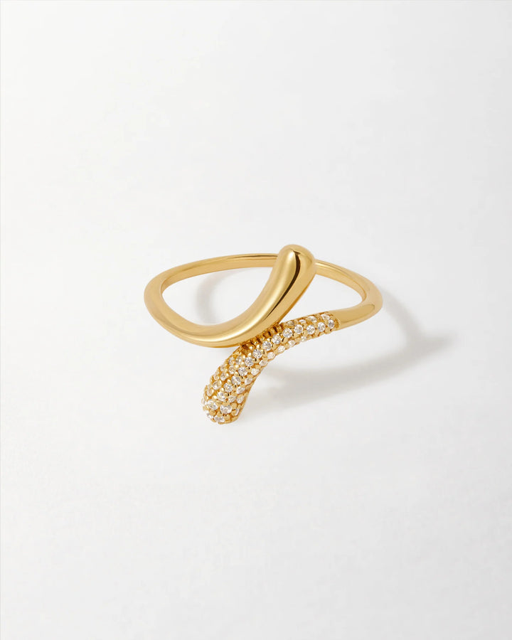 The Aurelia Wave Ring