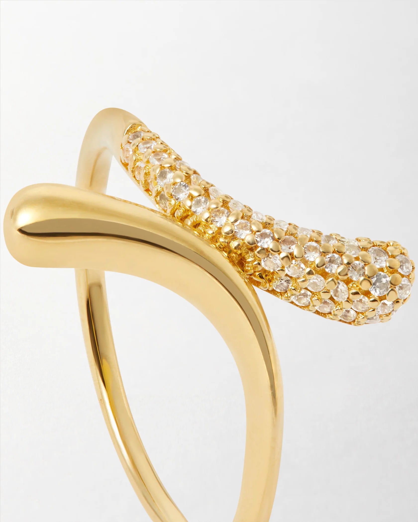 The Aurelia Wave Ring