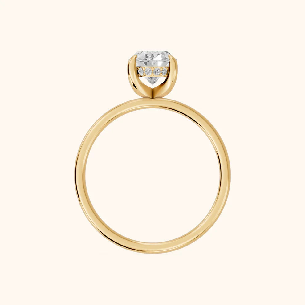 Oval Diamond Engagement & Wedding Ring