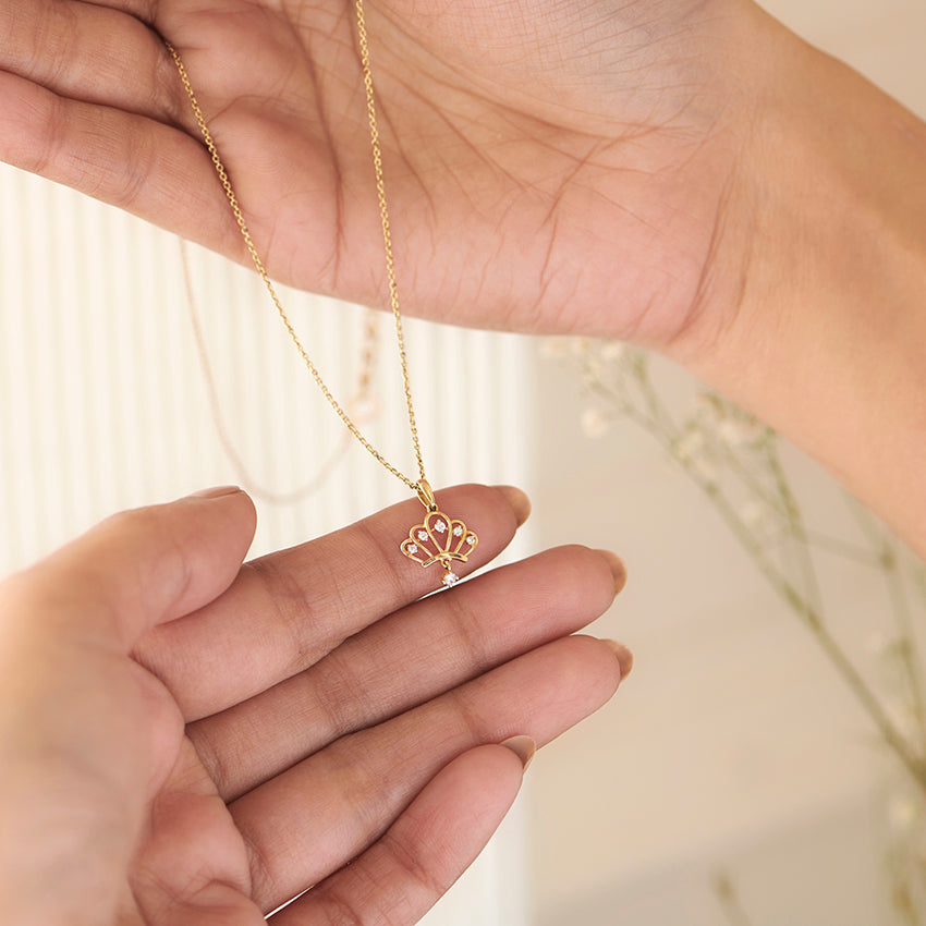 Corona — Yellow Gold Open Crown Diamond Pendant Necklace