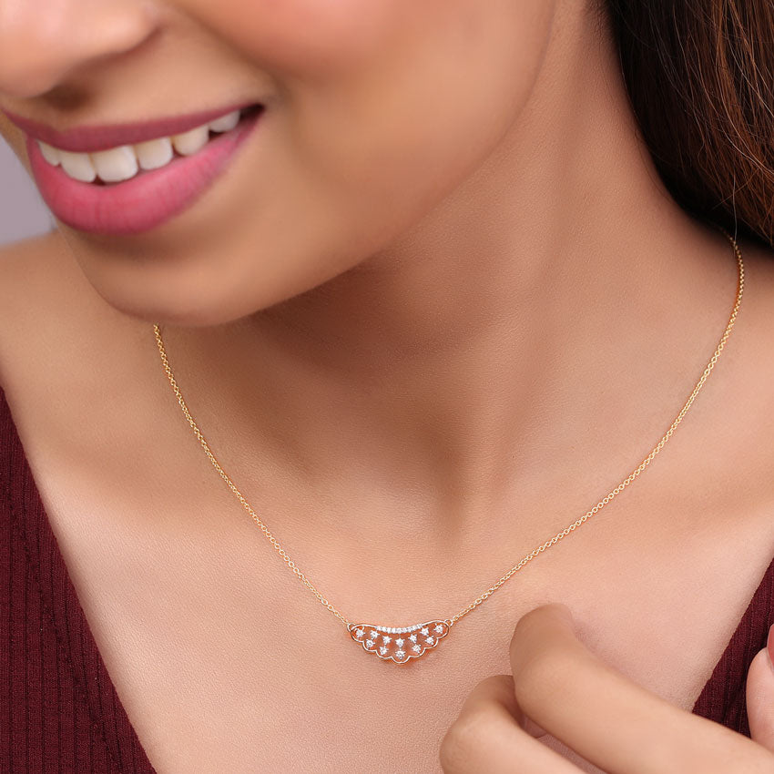 Éventail — Yellow Gold Scallop Fan Diamond Pendant Necklace