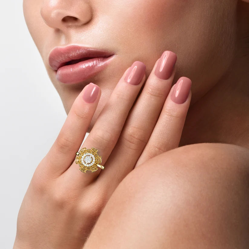 Elegant Vintage Compass Diamond Gold Ring