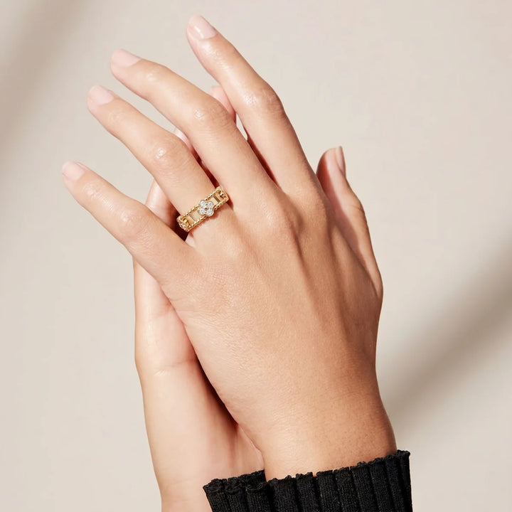 The Fleura – 925 Sterling Silver Diamond Flower Beaded Ring