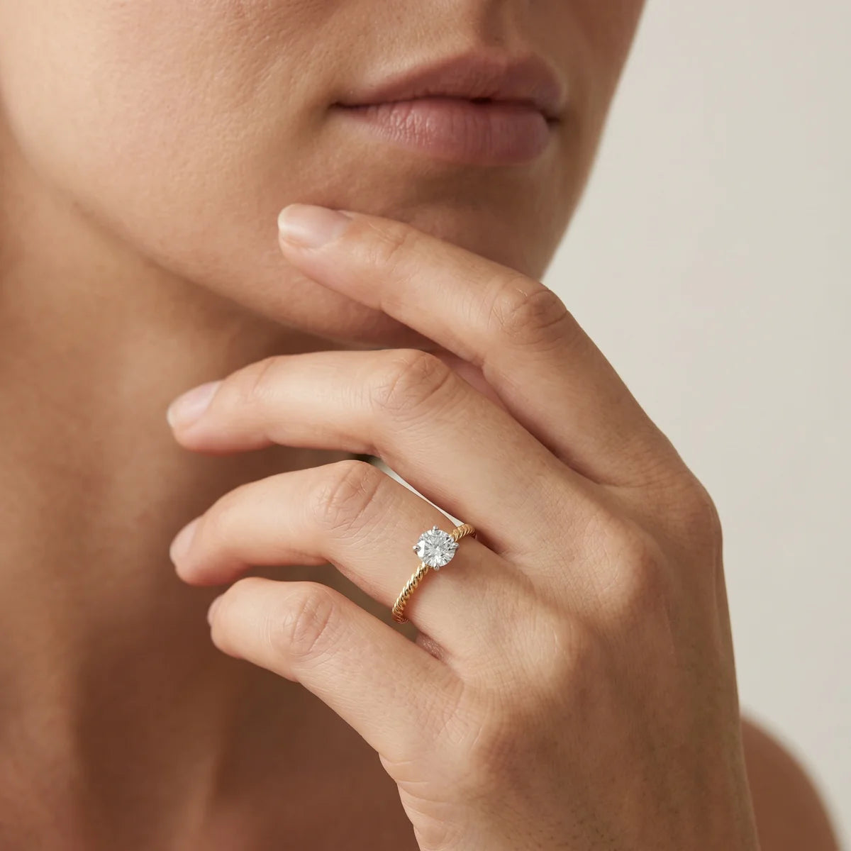 Twisted Rope Band Round Cut Solitaire Ring in 925 Sterling Silver
