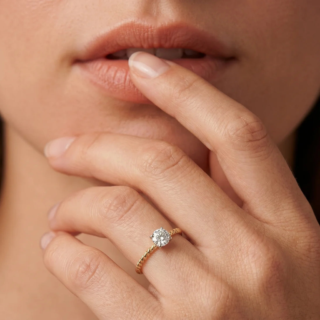 Twisted Rope Band Round Cut Solitaire Ring in 925 Sterling Silver
