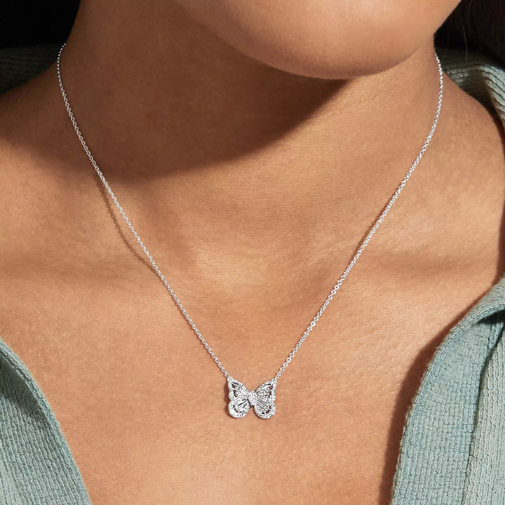 Étoile Papillon Diamond Butterfly Necklace