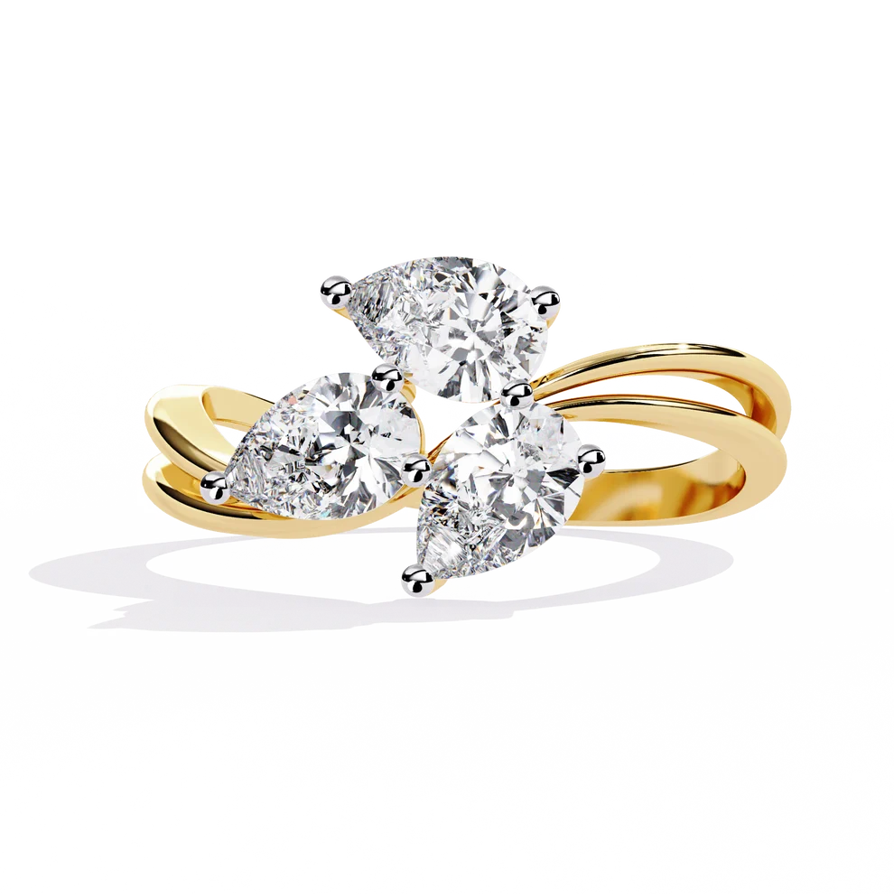 Trinity Three-Stone Diamond Twist Gold Ring – Elegant Round Diamond Trilogy Band