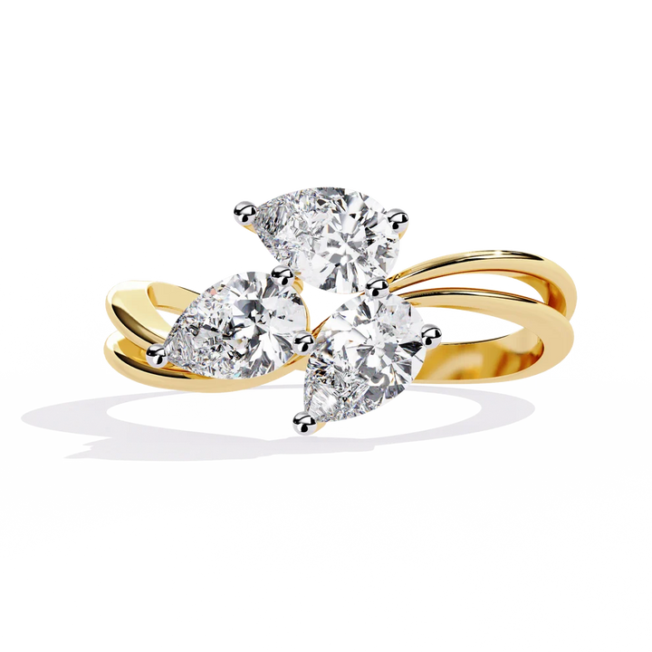 Trinity Three-Stone Diamond Twist Gold Ring – Elegant Round Diamond Trilogy Band