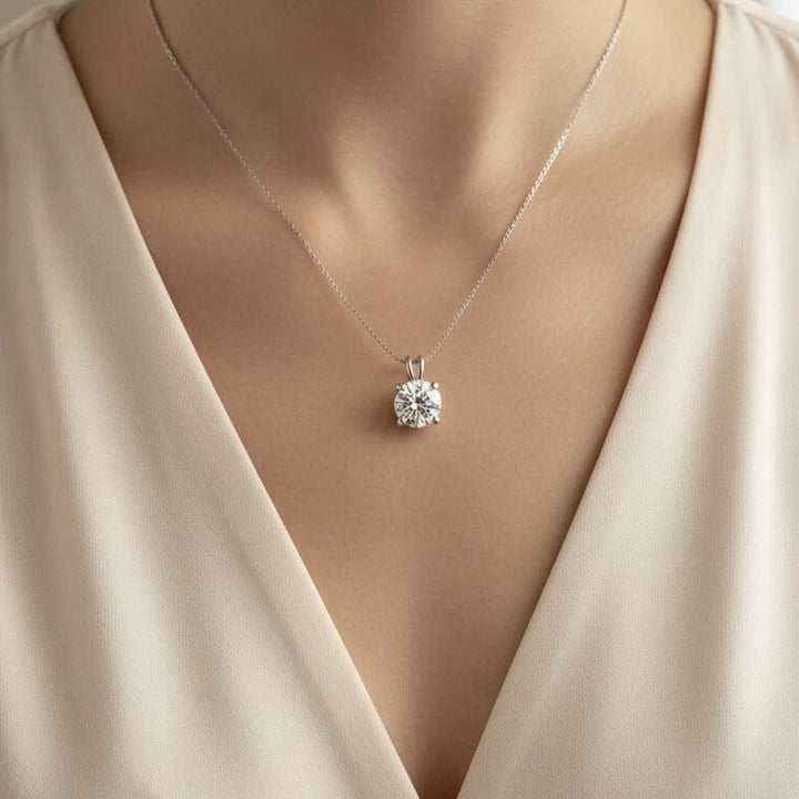 Round Shape Pendant Silver Jewellery for Women & Girl's | Great for Gifting Made With Pure 925 Silver