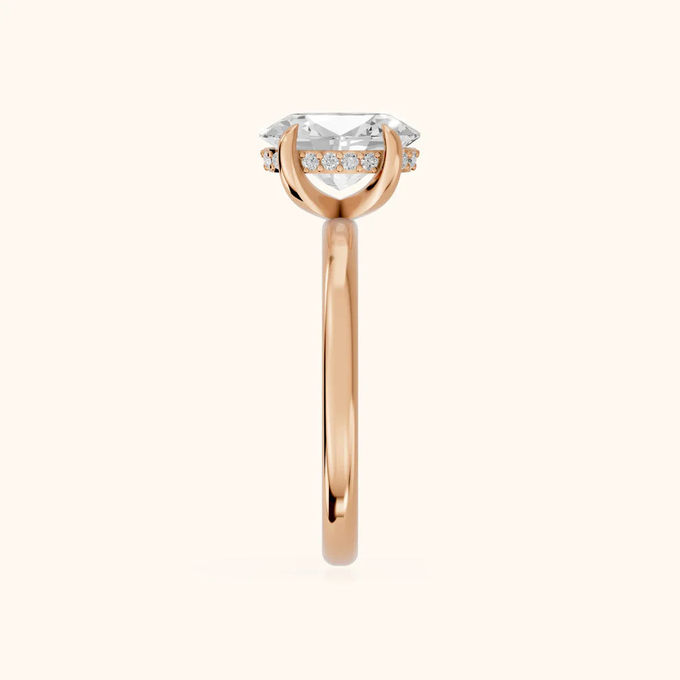 Oval Diamond Engagement & Wedding Ring