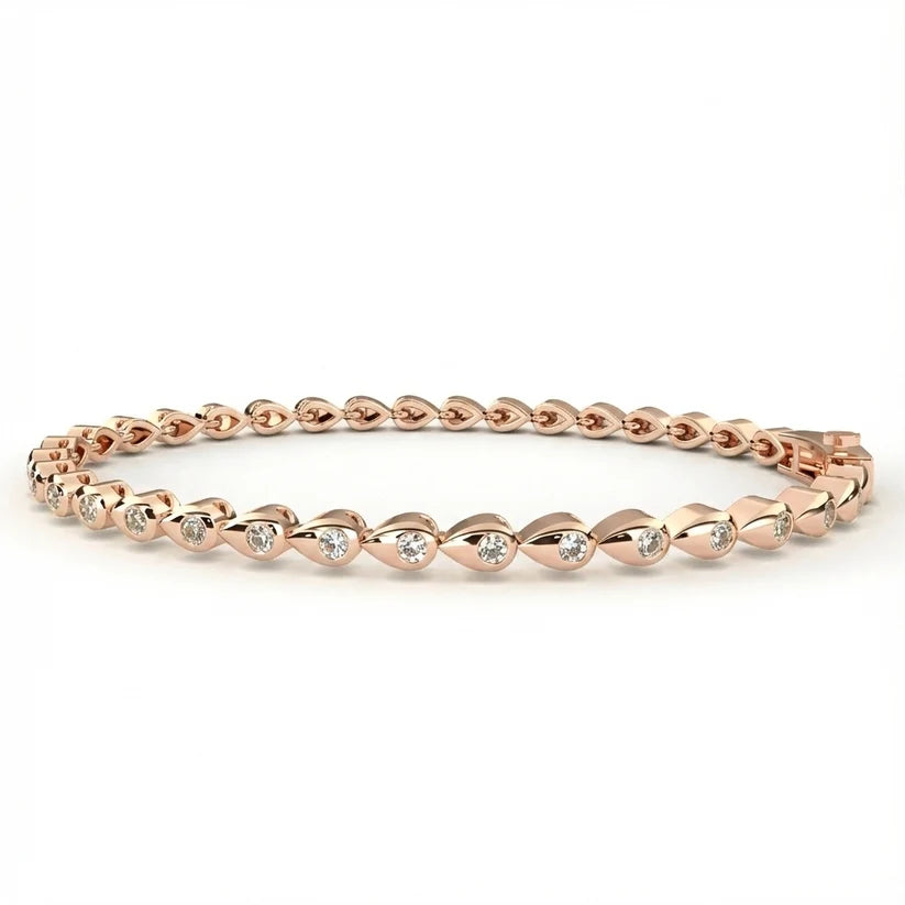 Lumière Teardrop Diamond Link Bracelet