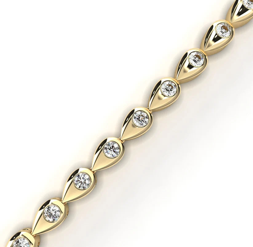 Lumière Teardrop Diamond Link Bracelet