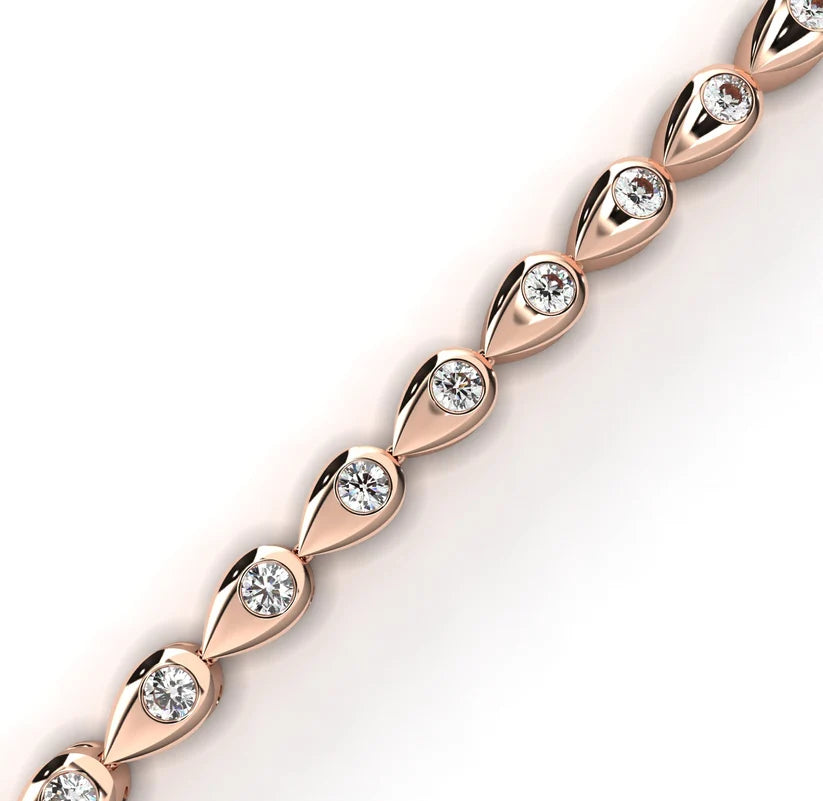 Lumière Teardrop Diamond Link Bracelet