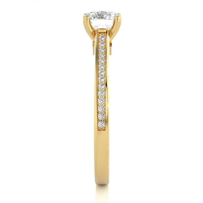 Round Solitaire Diamond Pavé Engagement Ring in Yellow Gold