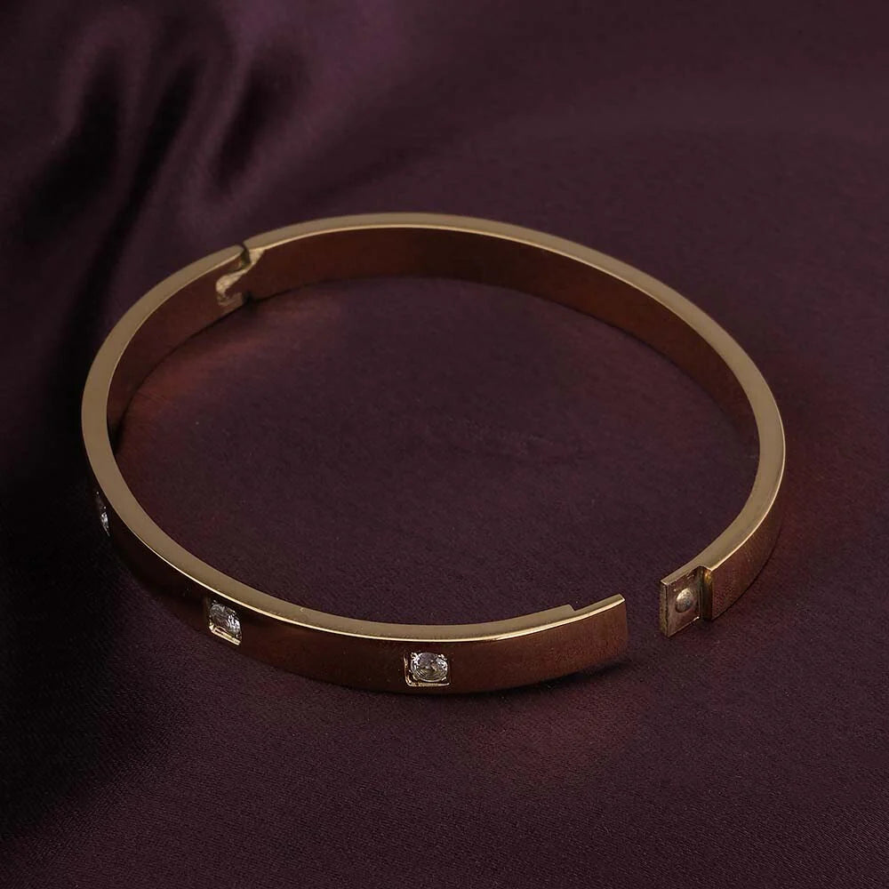 Lumière — Yellow Gold Diamond Bangle Bracelet