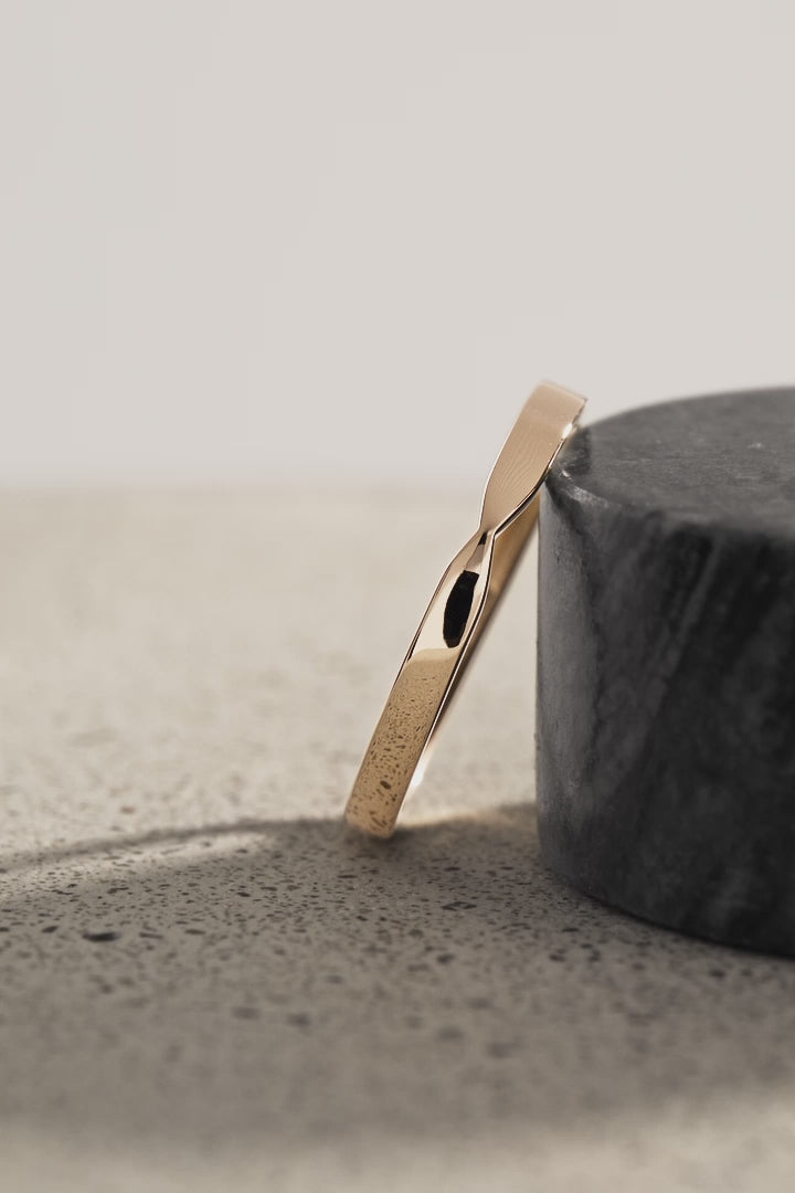 Wave Organic Plain Wedding Band in Yellow Gold