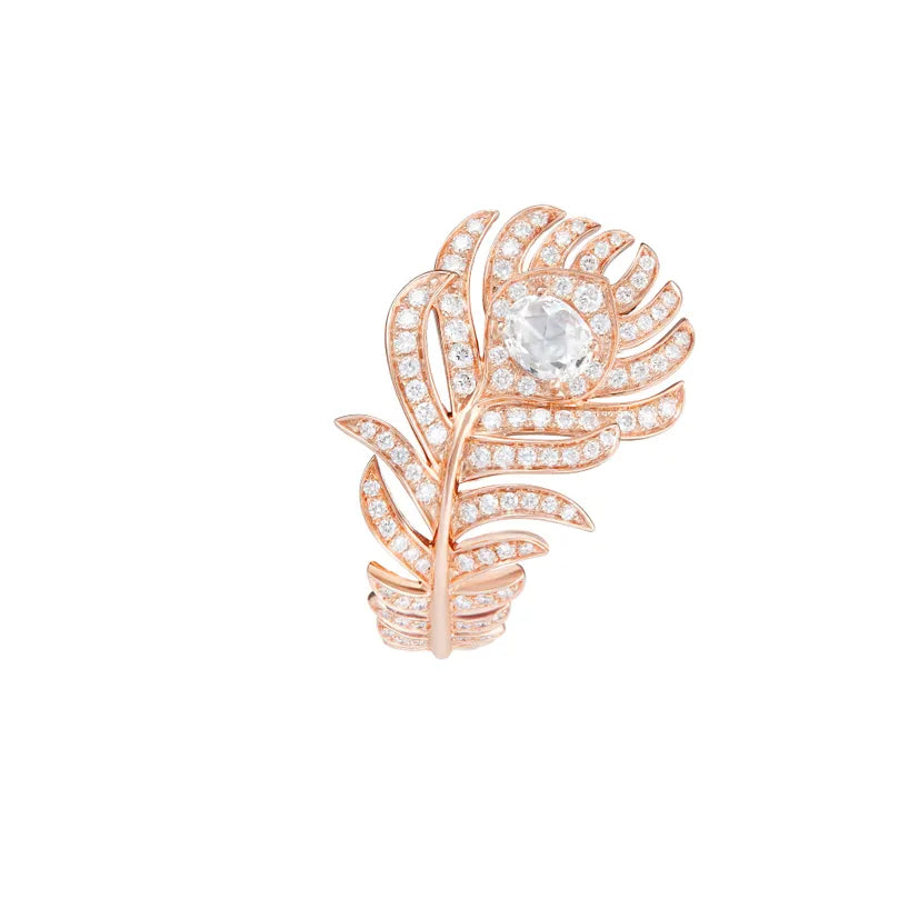 Élan Feather Diamond Ring