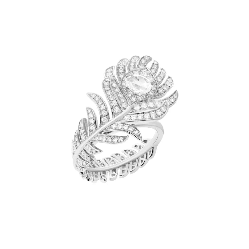 Élan Feather Diamond Ring
